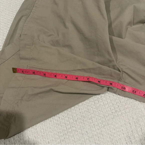 Disney World Land Chino Shorts Mens Size 32 Beige Flat Front Khaki Mickey Mouse - Picture 5 of 5